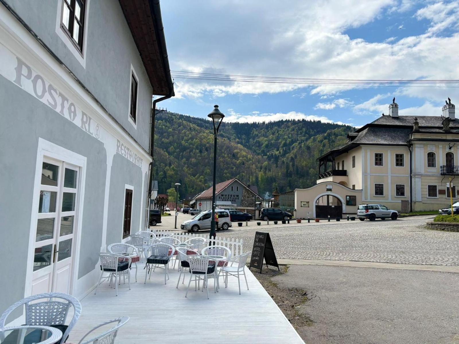 Boutique Hotel Posta Rl Oravsky Podzamok Exterior foto